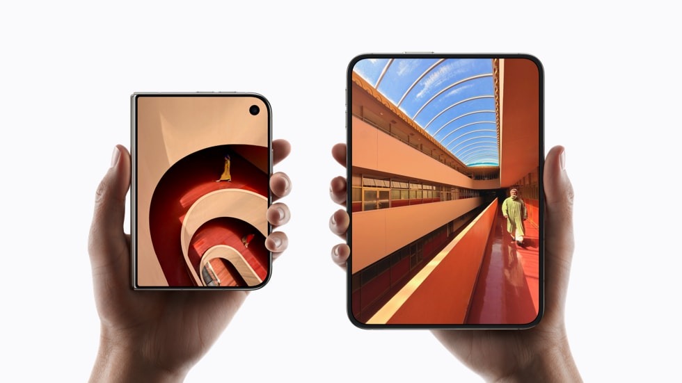Section 02, iPhone Duo folded (5.4-inch outer display) and open (7.6-inch inner display)